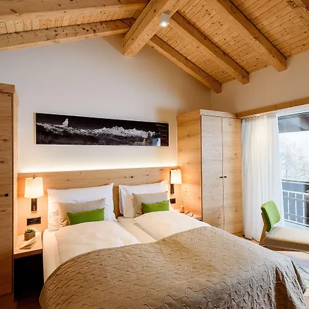 Eva サービスド * ツェルマット