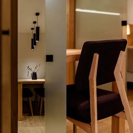 Eva Serviced צרמט