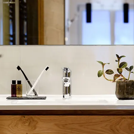 アパート Eva サービスド ツェルマット