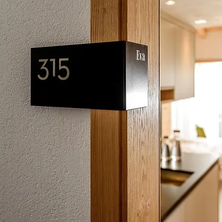 アパート Eva サービスド ツェルマット