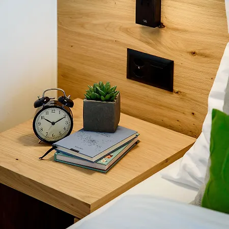 Eva Serviced Apartamento